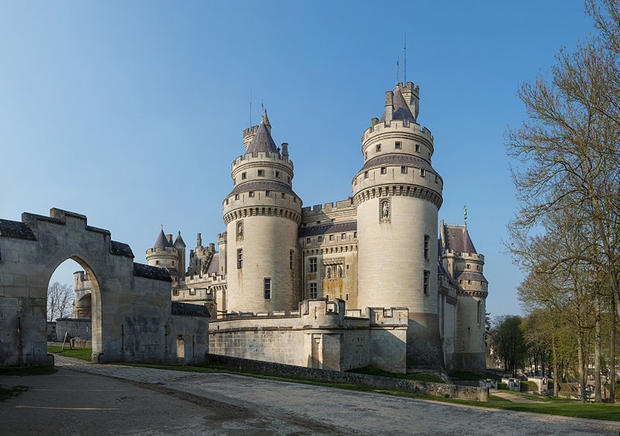 3Chateau_de_Pierrefonds,_France