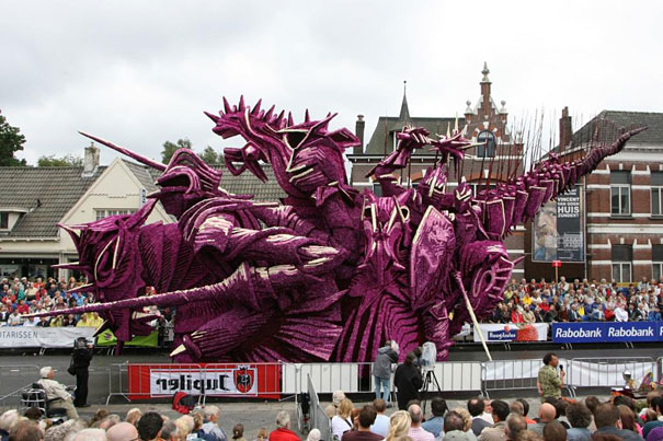 flower-sculptures-bloemencorso-netherlands-25