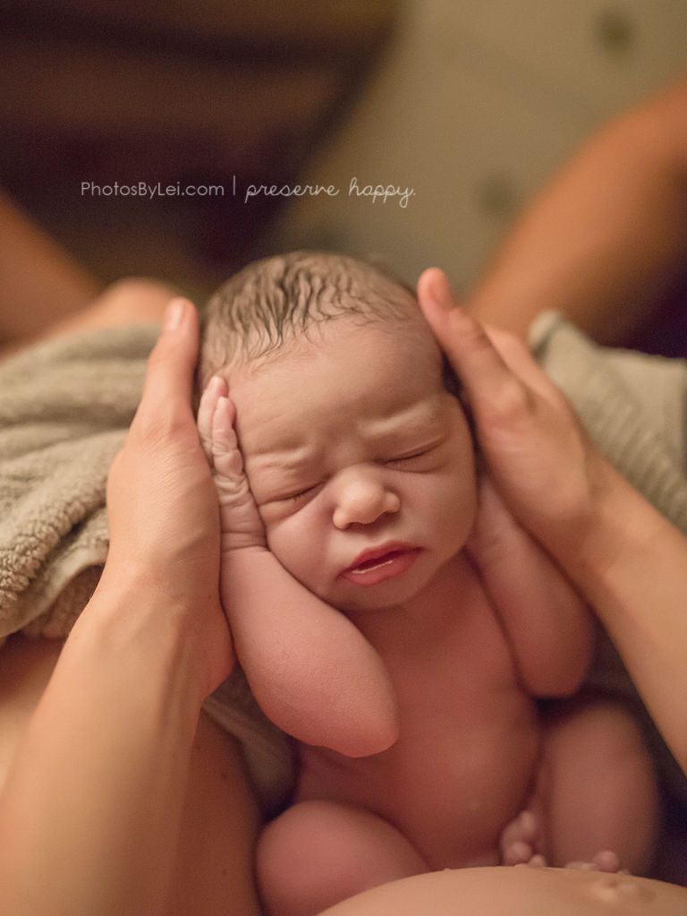 gallery-1453854292-8-newborn-baby