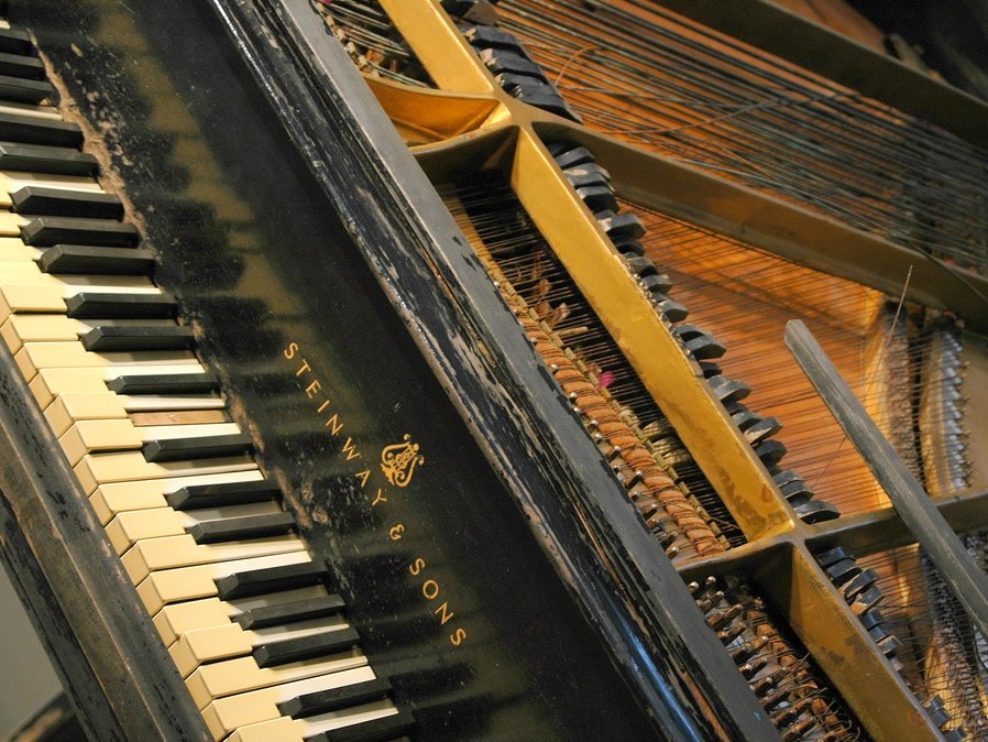 how-many-piano-tuners-are-there-in-the-entire-world4