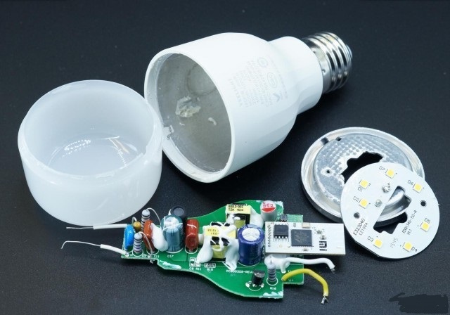 yeelight-LED-Smart-bulb-part